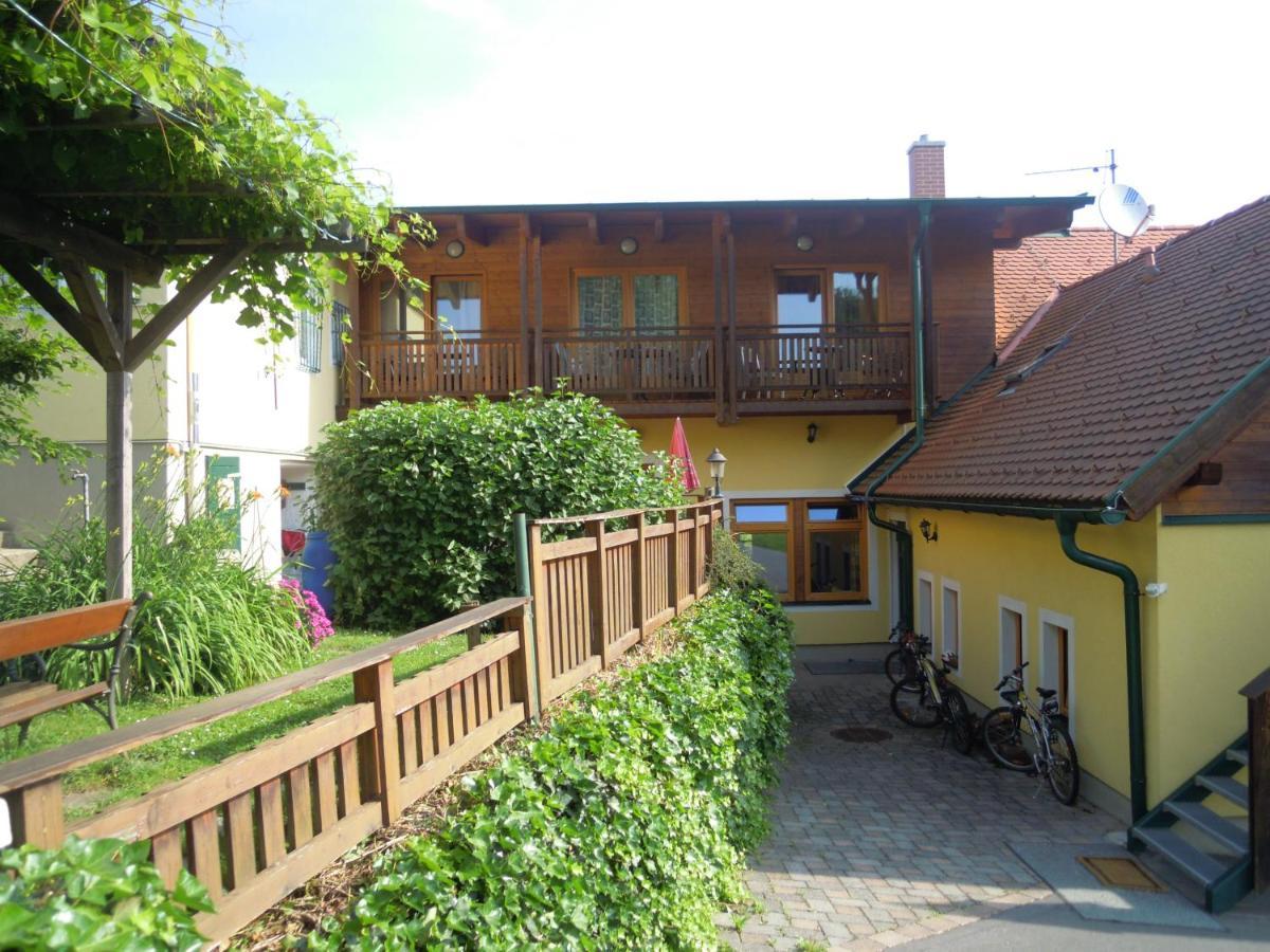 Ferienappartments Landhaus Fuehldichwohl Fehring Esterno foto